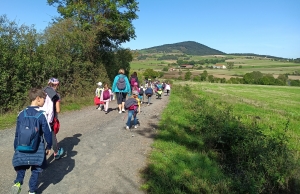 Les Villettes : les écoliers font un P&#039;tit tour à pied à Blanzac