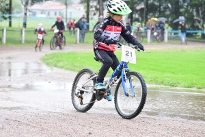 VTT à Sainte-Sigolène : la course des U9 en photos