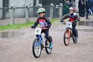 VTT à Sainte-Sigolène : la course des U9 en photos