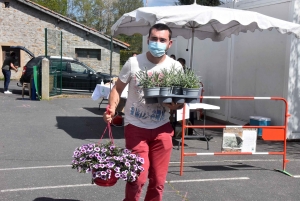 Lapte : le marché de produits locaux, plants de légumes et fleurs se poursuit dimanche à &quot;Verne&quot;