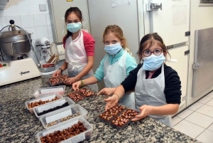 Monistrol-sur-Loire : les enfants ont fabriqué leur tablette de chocolat chez Bruno Montcoudiol