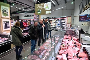 Yssingeaux : les agriculteurs à la rencontre des grandes surfaces et des consommateurs