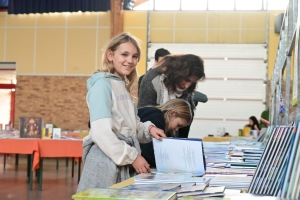 Sainte-Sigolène : 1500 livres en expo-vente ce week-end à la salle polyvalente