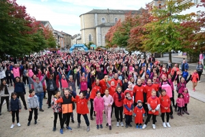 Yssingeaux : environ 1 300 participants pour la Course des poulettes (vidéo)