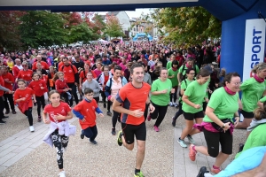 Yssingeaux : environ 1 300 participants pour la Course des poulettes (vidéo)