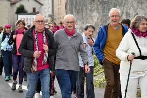 Yssingeaux : environ 1 300 participants pour la Course des poulettes (vidéo)