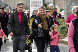 Yssingeaux : environ 1 300 participants pour la Course des poulettes (vidéo)