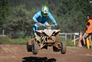 Yssingeaux : 176 pilotes et des poussières au motocross (photos)