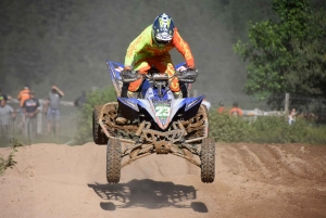 Yssingeaux : 176 pilotes et des poussières au motocross (photos)