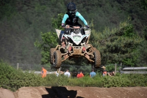 Yssingeaux : 176 pilotes et des poussières au motocross (photos)