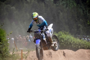 Yssingeaux : 176 pilotes et des poussières au motocross (photos)