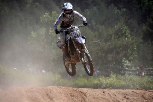 Yssingeaux : 176 pilotes et des poussières au motocross (photos)