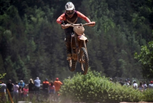 Yssingeaux : 176 pilotes et des poussières au motocross (photos)