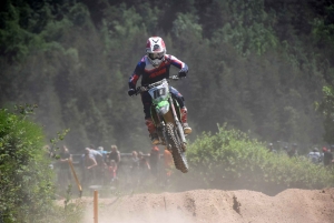 Yssingeaux : 176 pilotes et des poussières au motocross (photos)