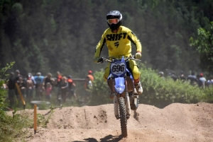 Yssingeaux : 176 pilotes et des poussières au motocross (photos)