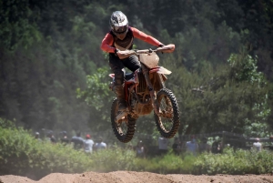 Yssingeaux : 176 pilotes et des poussières au motocross (photos)