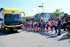 Tout roule pour le départ du Critérium du Dauphiné à Monistrol-sur-Loire (vidéo)