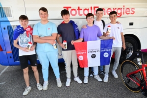 Tout roule pour le départ du Critérium du Dauphiné à Monistrol-sur-Loire (vidéo)