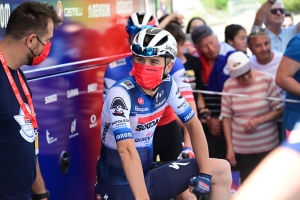 Tout roule pour le départ du Critérium du Dauphiné à Monistrol-sur-Loire (vidéo)