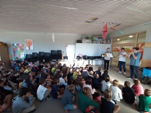 Yssingeaux : trois instruments présentés aux enfants de l&#039;école Jean-de-la-Fontaine