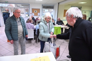 Monistrol-sur-Loire : 470 colis distribués pour les aînés de plus de 74 ans