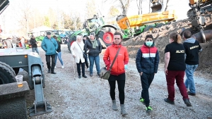 Lapte : un mini-Salon de l&#039;agriculture avec du matériel agricole, forestier et travaux publics (vidéo)