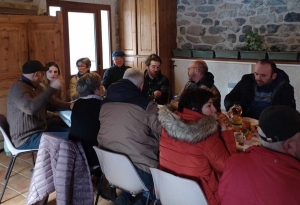 Queyrières : les villageois de &quot;Monedeyres&quot; se retrouvent pour la galette des rois