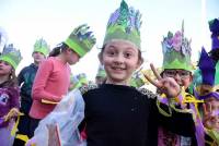 Monistrol-sur-Loire : un Carnaval déjanté et coloré dans les rues (vidéo)