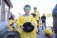 Monistrol-sur-Loire : un Carnaval déjanté et coloré dans les rues (vidéo)