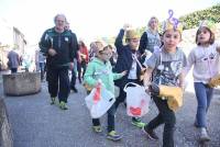 Monistrol-sur-Loire : un Carnaval déjanté et coloré dans les rues (vidéo)