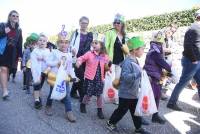 Monistrol-sur-Loire : un Carnaval déjanté et coloré dans les rues (vidéo)