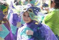 Monistrol-sur-Loire : un Carnaval déjanté et coloré dans les rues (vidéo)