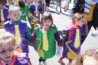 Monistrol-sur-Loire : un Carnaval déjanté et coloré dans les rues (vidéo)