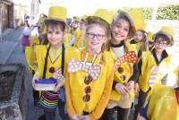 Monistrol-sur-Loire : un Carnaval déjanté et coloré dans les rues (vidéo)