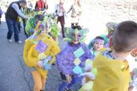 Monistrol-sur-Loire : un Carnaval déjanté et coloré dans les rues (vidéo)