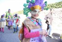 Monistrol-sur-Loire : un Carnaval déjanté et coloré dans les rues (vidéo)