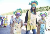 Monistrol-sur-Loire : un Carnaval déjanté et coloré dans les rues (vidéo)