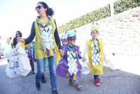 Monistrol-sur-Loire : un Carnaval déjanté et coloré dans les rues (vidéo)