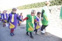 Monistrol-sur-Loire : un Carnaval déjanté et coloré dans les rues (vidéo)