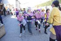 Monistrol-sur-Loire : un Carnaval déjanté et coloré dans les rues (vidéo)