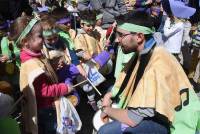 Monistrol-sur-Loire : un Carnaval déjanté et coloré dans les rues (vidéo)