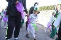 Monistrol-sur-Loire : un Carnaval déjanté et coloré dans les rues (vidéo)