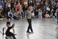 Les écoliers de Sainte-Sigolène et collégiens de Dunières s&#039;expriment en danse contemporaine