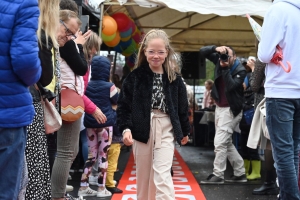 Monistrol-sur-Loire : des sourires malgré la pluie pour la Journée du commerce de proximité