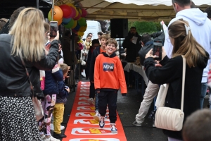 Monistrol-sur-Loire : des sourires malgré la pluie pour la Journée du commerce de proximité