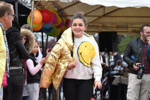 Monistrol-sur-Loire : des sourires malgré la pluie pour la Journée du commerce de proximité