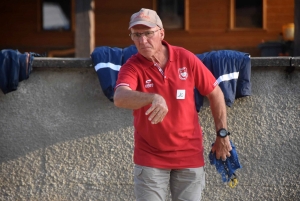 Pétanque : une triplette d&#039;Yssingeaux s&#039;adjuge le concours officiel à Dunières