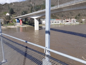 Les rivières en crue, des pêcheurs secourus à Bas-en-Basset : le point sur la situation (vidéo)