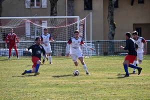 Foot, CHL : Velay FC évite le piège à Montfaucon-Montregard