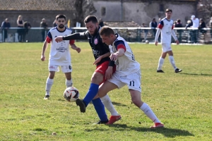 Foot, CHL : Velay FC évite le piège à Montfaucon-Montregard